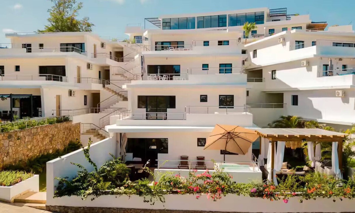 Las Terrenas Apartment | Private Jacuzzi & Garden | BBQ | 3 Mins to Beach