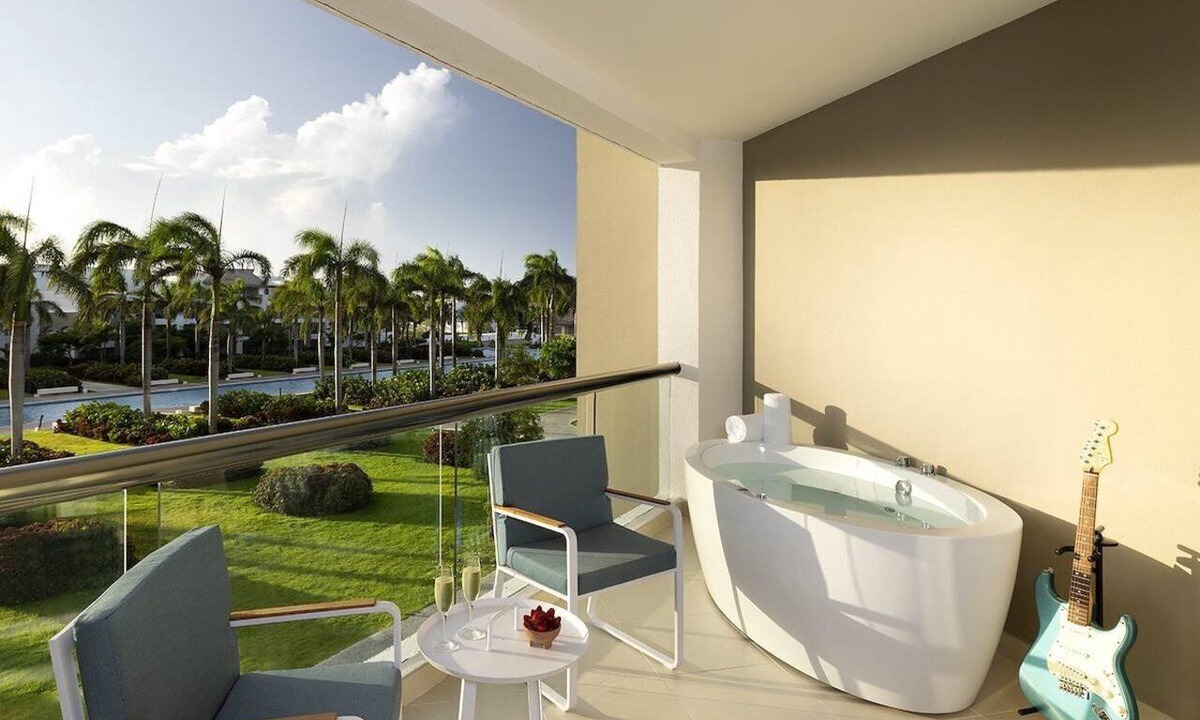 Bavaro Hotel | Punta Cana Casino: Enjoy All-Inclusive Fun, Perfect for relaxation | 4 Units