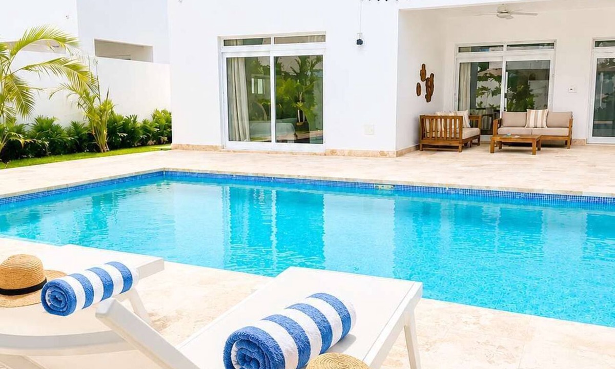 Playa Chiquita Villa | Seahaven | Pool, Rooftop, & Sleeps up to 7