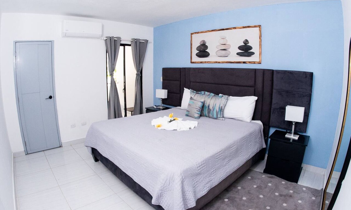 Cofresi Hotel | Skylyght Suites Hotel. breakfast included. 28% off on restaurant and bar