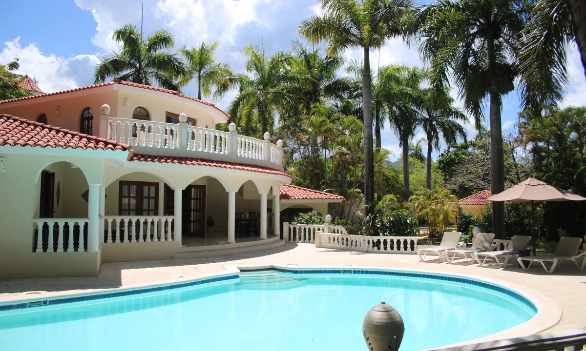 Puerto Plata Resort | Soak up sun & fun at a 6-bed villa in the Dominican Republic resort on the ocean