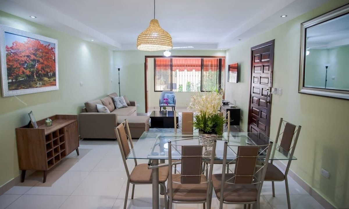 Bella Vista Apartment | Spacious apartment in exclusive area with parking.