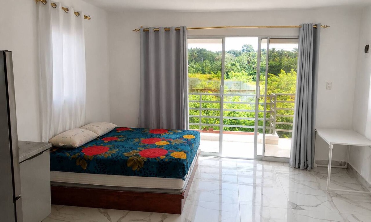 El Factor Apartment | Studio Apartment With Available Parking