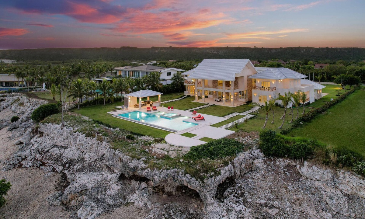 Punta Cana Villa | Stunning 6BR Villa With Ocean View in Cap Cana