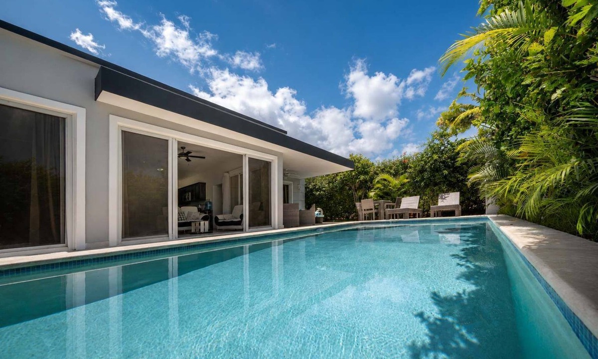 Sosua House | Sunlit Pool Hideaway ● 2 En-Suite Kings