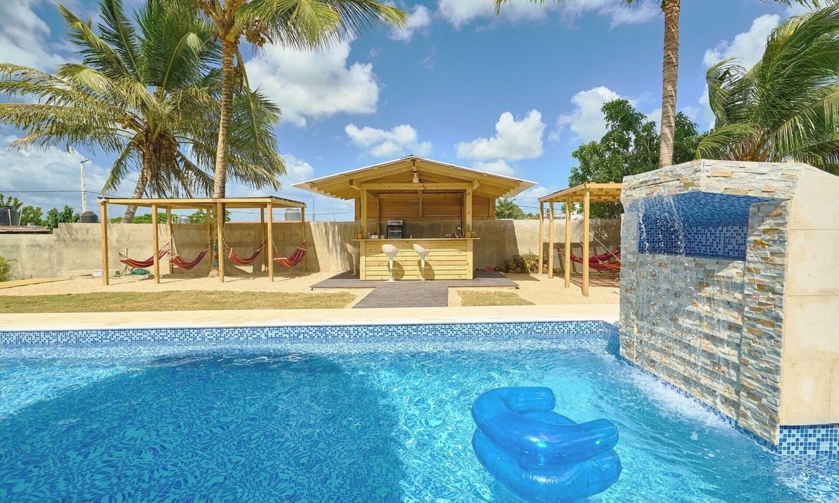 Higuey Hotel | The Patio Hotel #11 15 minutes from Macao Beach