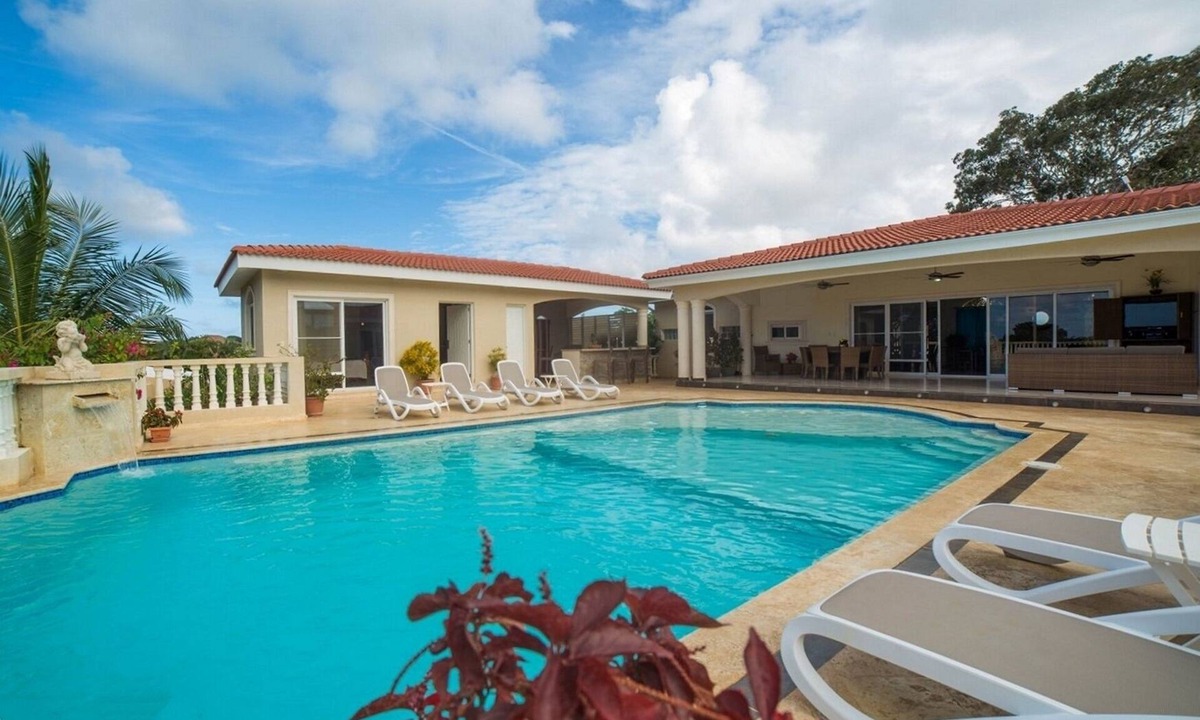 La Mulata Villa | Tropical villa for rent in Dominican Republic, fully equipped and furnished