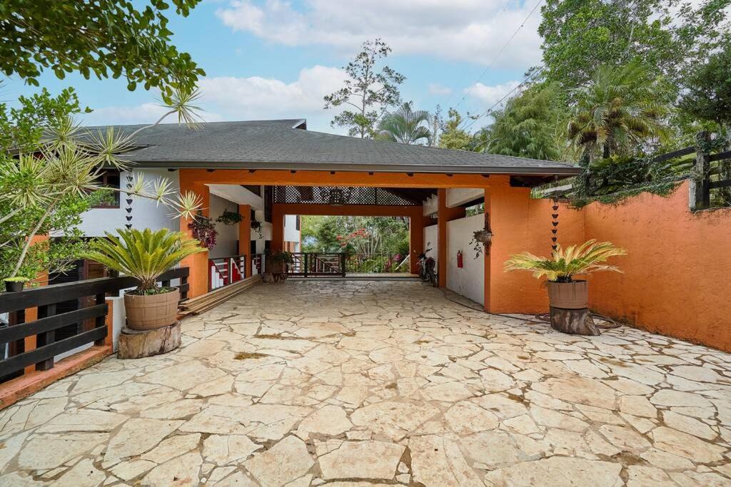 Jarabacoa Villa | Villa ines-4X4only-Jarabacoa-View-Jacuzzi-5BR