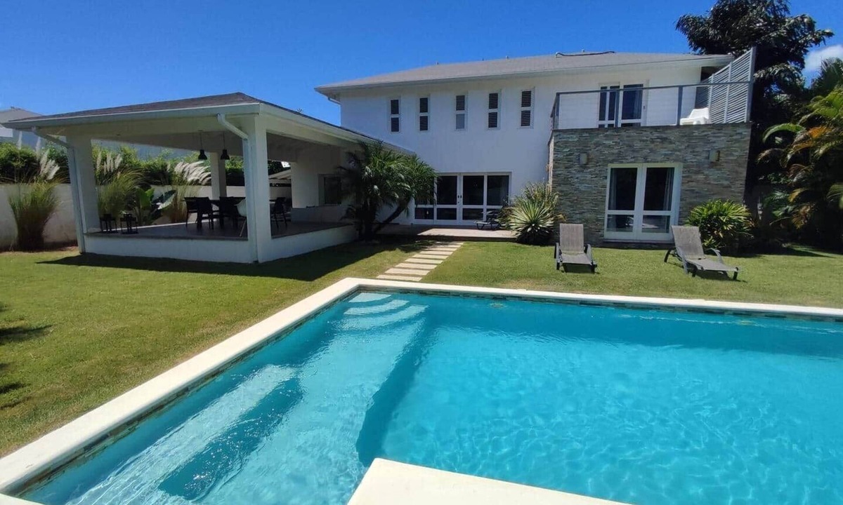 La Iglesia Villa | Villa Mat, close to the beaches and the village