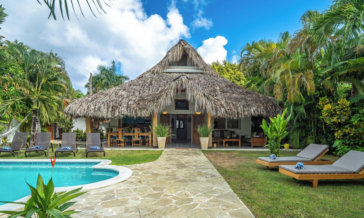 Las Terrenas Villa | Villa Uva del Mar - 4 CH A/C - 4.5 SDB - Private Pool - Garden- BBQ- 100 M Beach