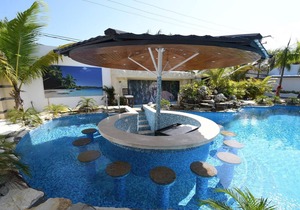 Large guest-friendly villa in downtown Sosua, perfect for bachelor parties! in Sosua