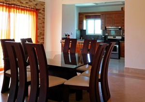 Top-floor 3BD quiet Sosua condo wih large pool, WIFI, BBQ, A/C, Cable TV in Sosúa