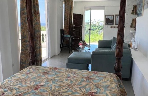 Cabrera Hotel | GodFather #7 Balcony, Large Sofa-bed at Casablanca