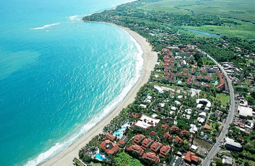 ProCab Apartment | 1BD condo near beach, in gated residence with pool
