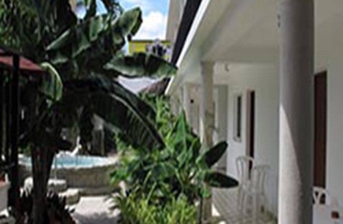 La Esplanada Apartment | 1BD groundfloor apt near everything, pool/AC/TV/Wi-Fi, guest-friendly!