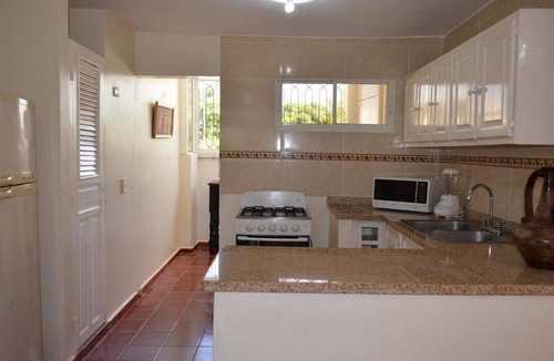 La Esplanada Apartment | 1BD Guest-friendly condo walking distance to restaurants/shops/clubs