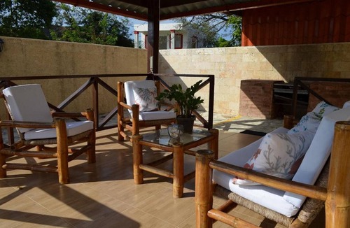 La Esplanada Apartment | 1BD Guest-friendly condo walking distance to restaurants/shops/clubs