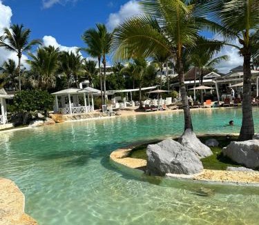 Dominicus Apartment | 1BR Tracadero Lodge, beach access & full amenities