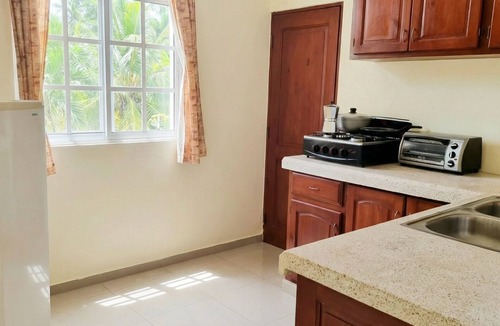 Costambar Apartment | 2-Bedroom Beach Apartment – 50m from the Sea and Pool