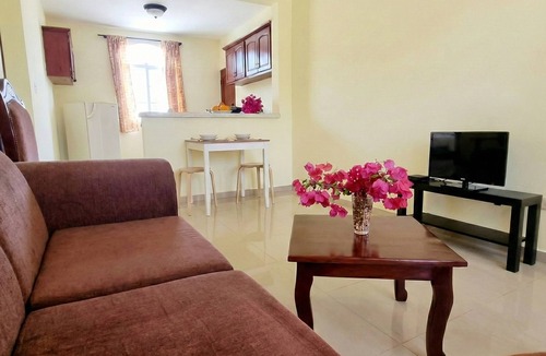 Costambar Apartment | 2-Bedroom Beach Apartment – 50m from the Sea and Pool