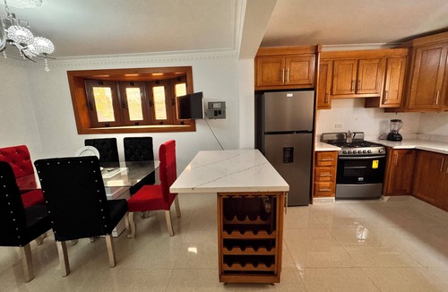 Santiago Province Apartment | 2A Enjoyable 4-bedroom apartment with AC -Wifi in Santiago de los Caballeros