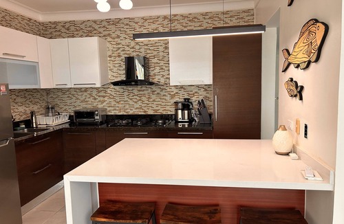 Playa Bibijagua Apartment | 2BR Walk to Beach, Pool, Jacuzzi & Free Parking