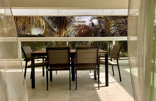 Playa Bibijagua Apartment | 2BR Walk to Beach, Pool, Jacuzzi & Free Parking
