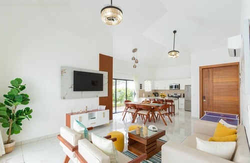 Playa Chiquita Villa | 3-bedroom villa in Sosua with cool AC breeze