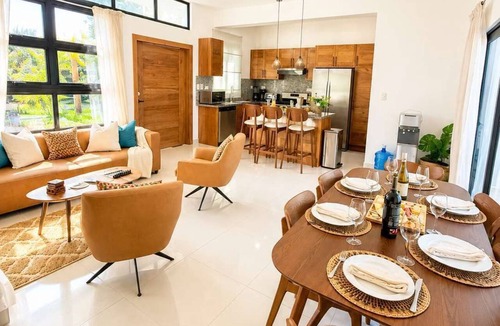Playa Chiquita House | 3BD Villa in SOV | Private Pool & Peaceful Retreat