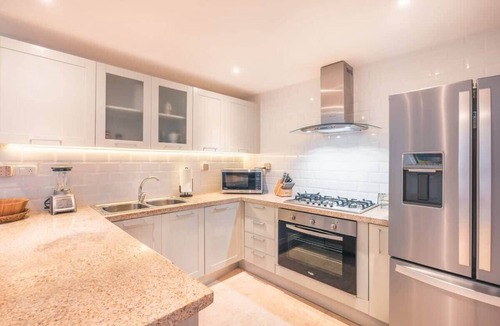 Sanchez Villa | 3br 6 Guests Ocean view private pool