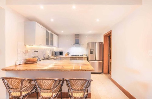 Sanchez Villa | 3br 6 Guests Ocean view private pool