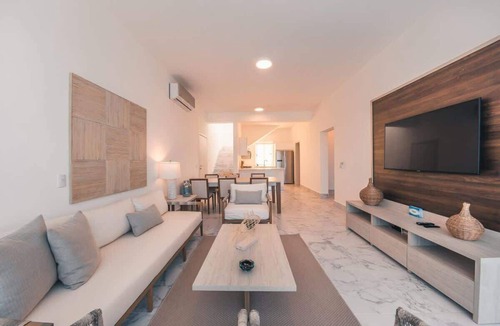 Las Terrenas Apartment | 3br-Penthouse with jacuzzi incl at Lake View
