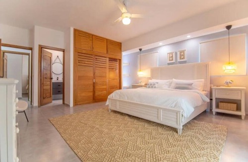 La Iglesia Condo | 3BR Renovated Beachfront Condo + Cooking/Cleaning