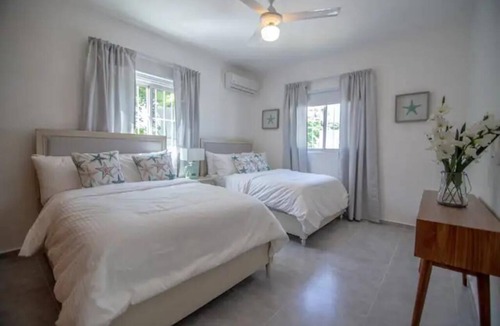La Iglesia Condo | 3BR Renovated Beachfront Condo + Cooking/Cleaning