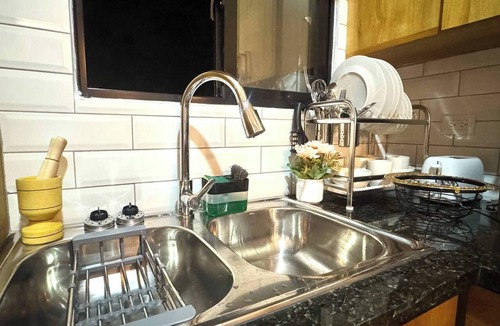 La Vega Apartment | 4tv Netflix wifi hot water air conditioning