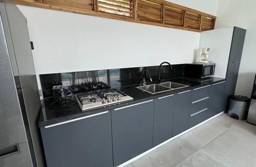 La Iglesia House | 5 Bedroom Villa | 2 Kitchens | BBQ | Washer