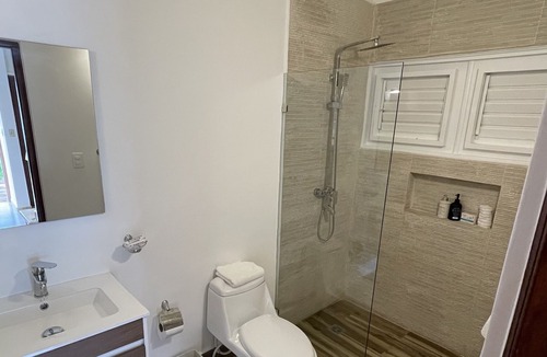 Los Lagos Villa | 5 Bedrooms/Walking distance to beach!