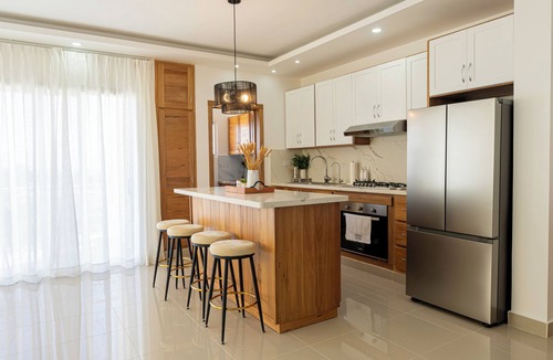 Cabrera Apartment | 5 min to the beach! Pristine ocean view apartment - Gated community with parking