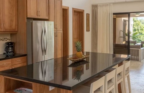 La Mulata Villa | 5BD guest-friendly villa with private pool, shuttle bus, BBQ/internet/cable TV