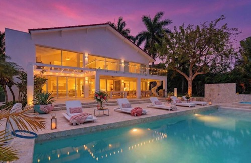 Urbanizacion Tavarez Villa | 5BR Hispaniola Villa in Sosua