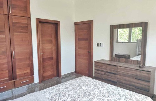 El Soco House | A great villa for a weekend getaway! Close to a supermarket, the beach, and restaurants