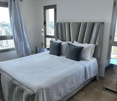 San Geronimo Apartment | Apartamento Milagro con vista Mar y la ciudad en el Malecón Santo Domingo