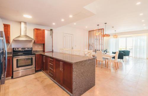 Cap Cana Marina Apartment | Apartment with pool and ocean view in Punta Palmera
