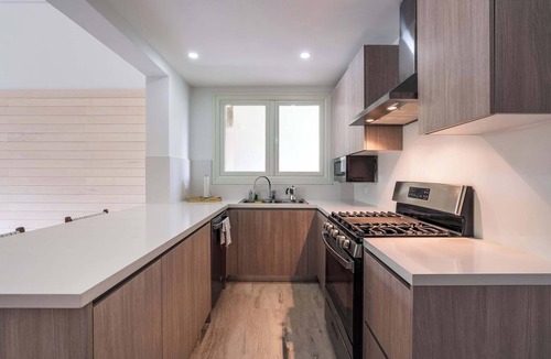 La Iglesia Apartment | Apt with 2BR & balcony beach access in Portillo