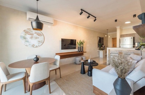 Downtown Santo Domingo Apartment | Apto 6F Torre LDM · Ana's Modern 1 BR Naco