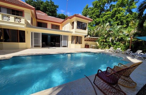 El Batey Hotel | B&B Pavillion