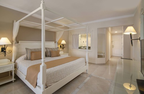 Bavaro Resort | Bahia Principe Escape Aquamarine - Hyatt Inclusive Collection - Adults Only - All Inclusive