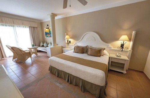 Bavaro Resort | Bahia Principe Explore Turquesa - Hyatt Inclusive Collection - All Inclusive