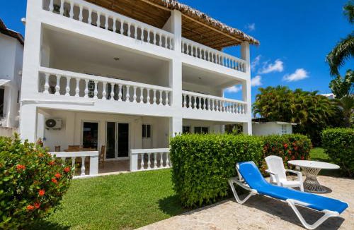 Villas Ana Maria Hotel | Bay City Condos by Linkzup
