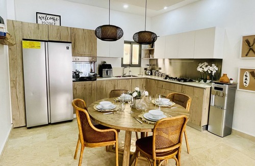 La Iglesia Apartment | Beach Access Apartment in Amar'e Residences